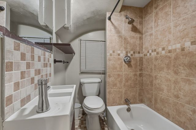 50 Monmouth St 1, Boston, MA 02128