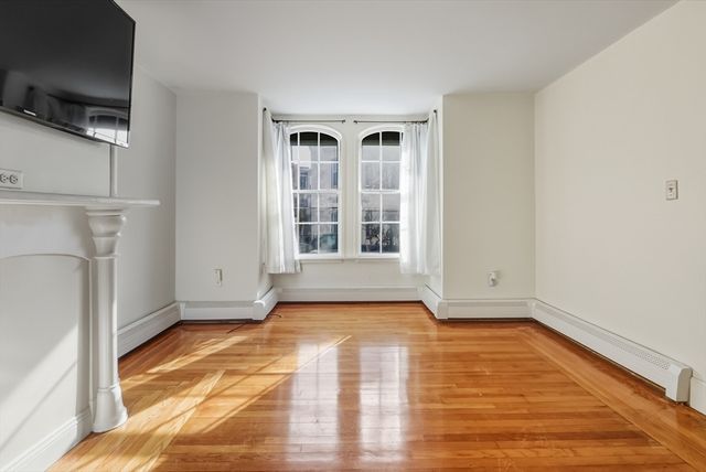 50 Monmouth St 1, Boston, MA 02128