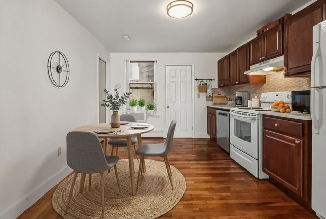 50 Monmouth St 1, Boston, MA 02128