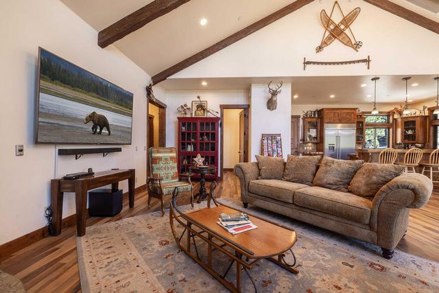 32311 Rim Of The World Drive, Fawnskin, CA 92333