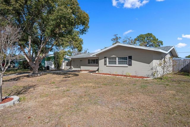 4213 DES PLAINES DRIVE, Sarasota, FL 34233