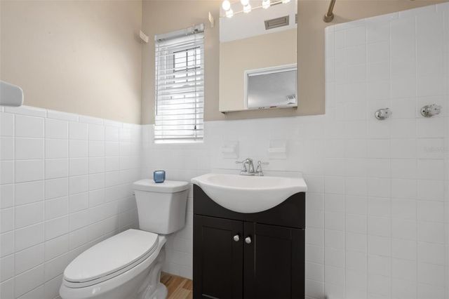 4213 DES PLAINES DRIVE, Sarasota, FL 34233