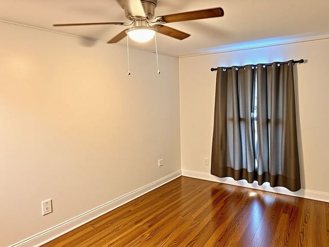 16062 Woodlawn East Avenue, South Holland, IL 60473