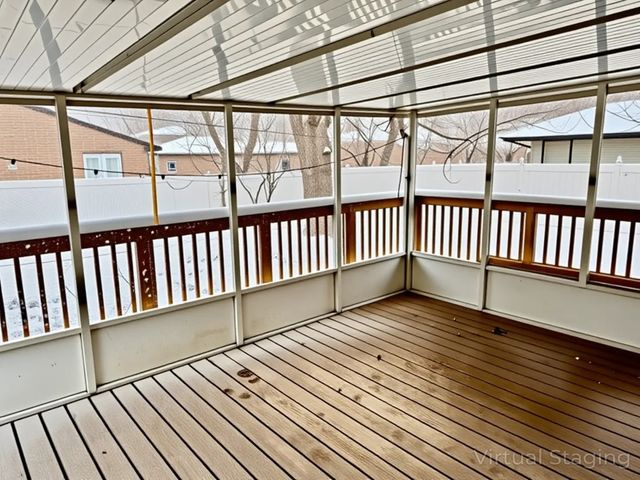 16062 Woodlawn East Avenue, South Holland, IL 60473