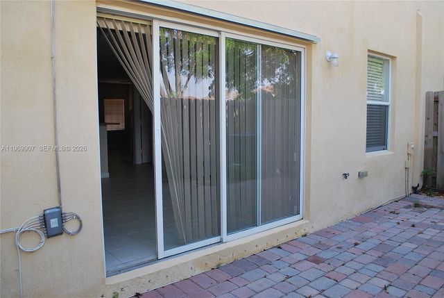 22200 SW 93rd Pl, Cutler Bay, FL 33190