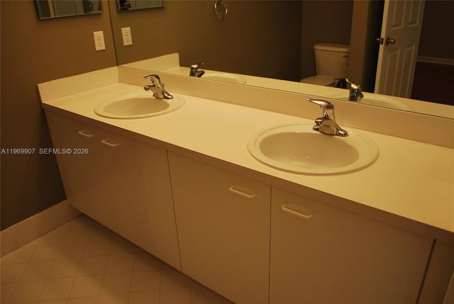 22200 SW 93rd Pl, Cutler Bay, FL 33190