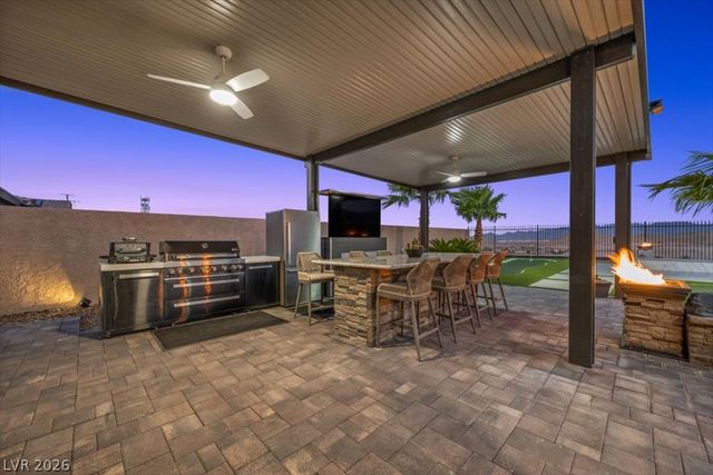 11272 Roman Helmet Street, Las Vegas, NV 89141