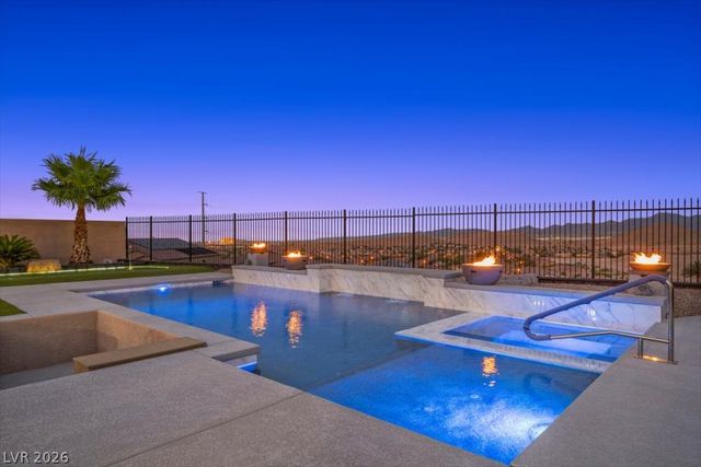 11272 Roman Helmet Street, Las Vegas, NV 89141