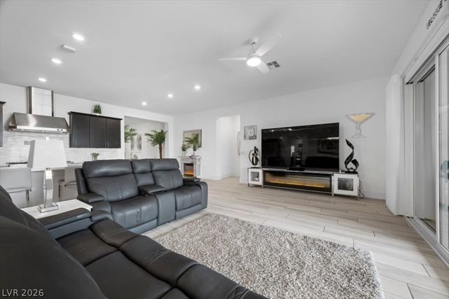 11272 Roman Helmet Street, Las Vegas, NV 89141