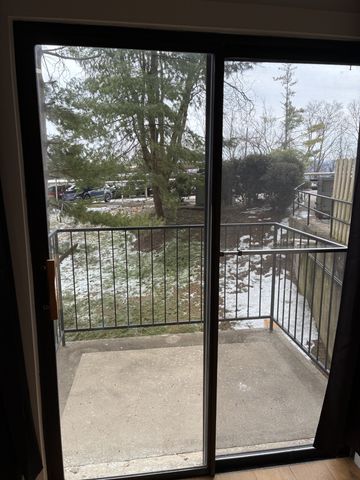 6666 Brookmont Ter Apt 106, Nashville, TN 37205