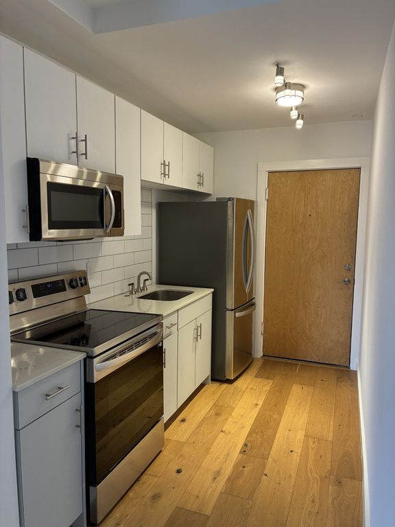 6666 Brookmont Ter Apt 106, Nashville, TN 37205