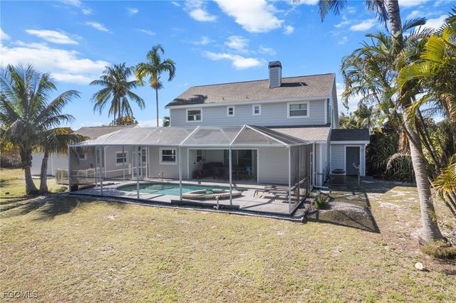 12570 Aubrey LN, Bokeelia, FL 33922