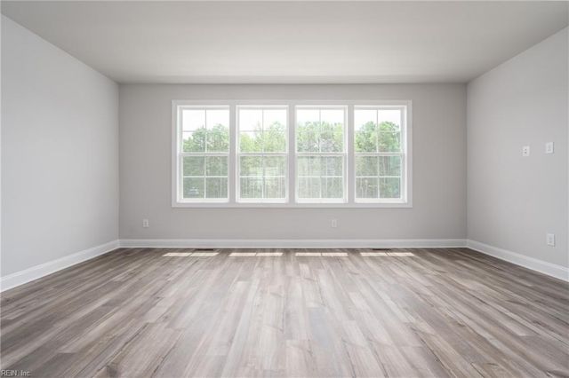 2011 Stanford LN, Newport News, VA 23608