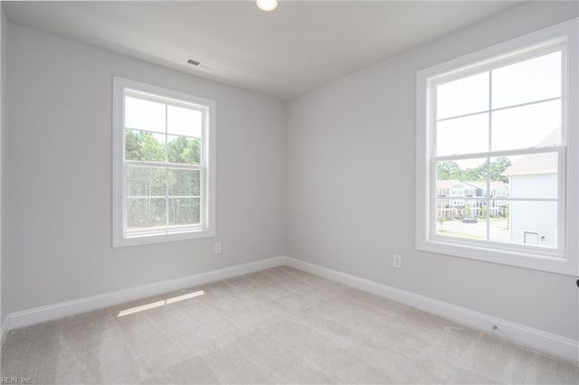 2011 Stanford LN, Newport News, VA 23608