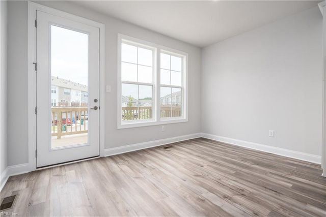 2011 Stanford LN, Newport News, VA 23608