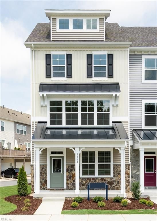 2011 Stanford LN, Newport News, VA 23608