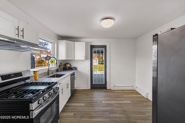 21 Henry Street, Freehold, NJ 07728