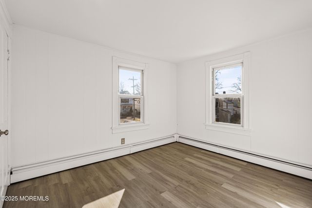 21 Henry Street, Freehold, NJ 07728