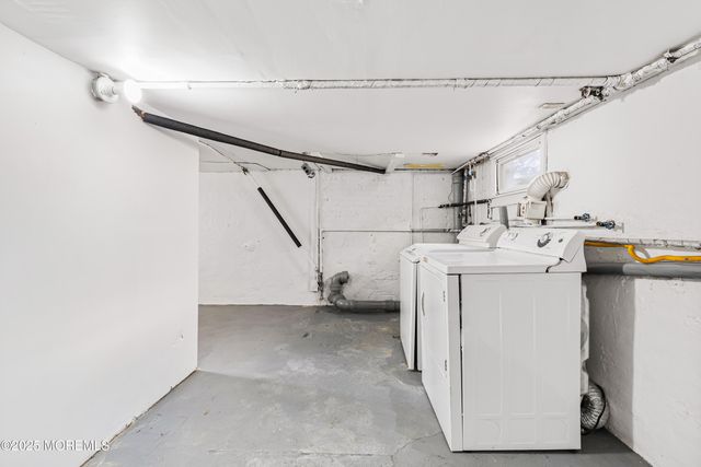 21 Henry Street, Freehold, NJ 07728