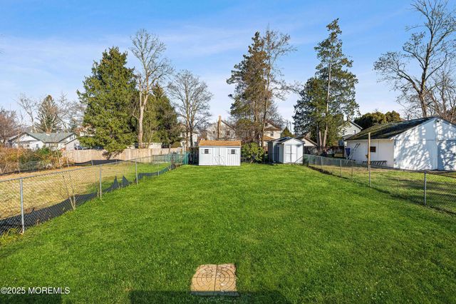 21 Henry Street, Freehold, NJ 07728