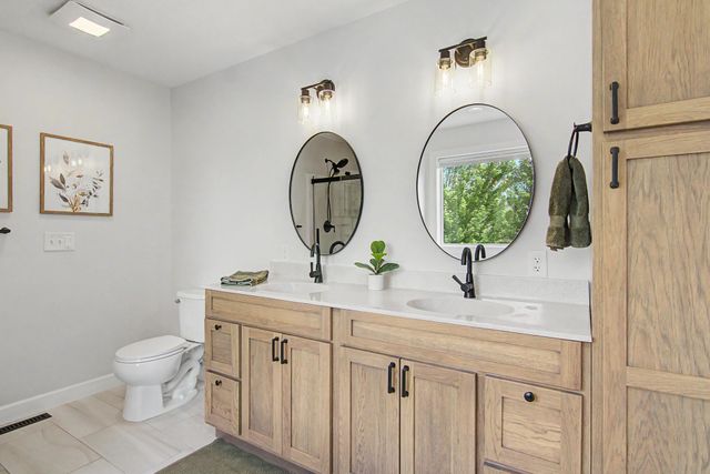 801 Yellowstone Trail, Waconia, MN 55387