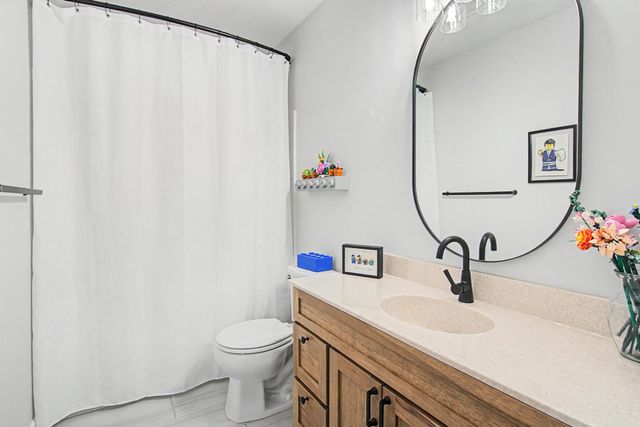 801 Yellowstone Trail, Waconia, MN 55387