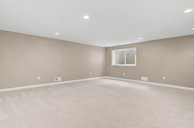 801 Yellowstone Trail, Waconia, MN 55387