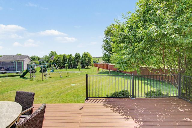 801 Yellowstone Trail, Waconia, MN 55387