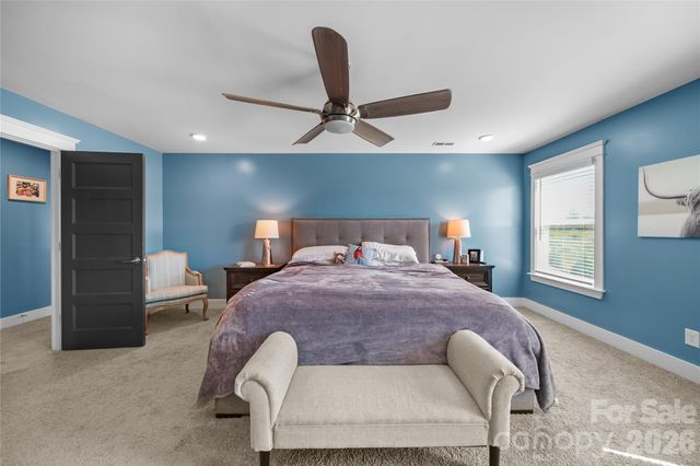 2843 Shumard Drive, Gastonia, NC 28054