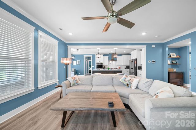 2843 Shumard Drive, Gastonia, NC 28054