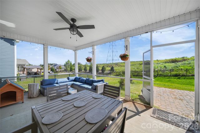 2843 Shumard Drive, Gastonia, NC 28054