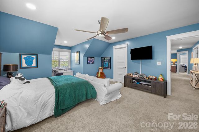 2843 Shumard Drive, Gastonia, NC 28054