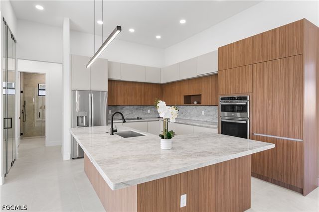 3300 NW 1st TER, Cape Coral, FL 33993