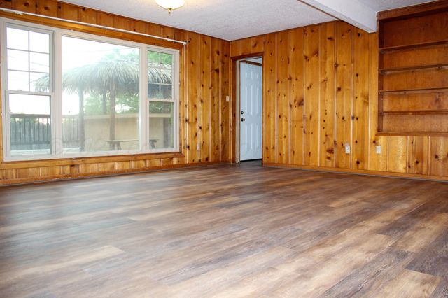 219 Kiekbusch Street, Borger, TX 79007