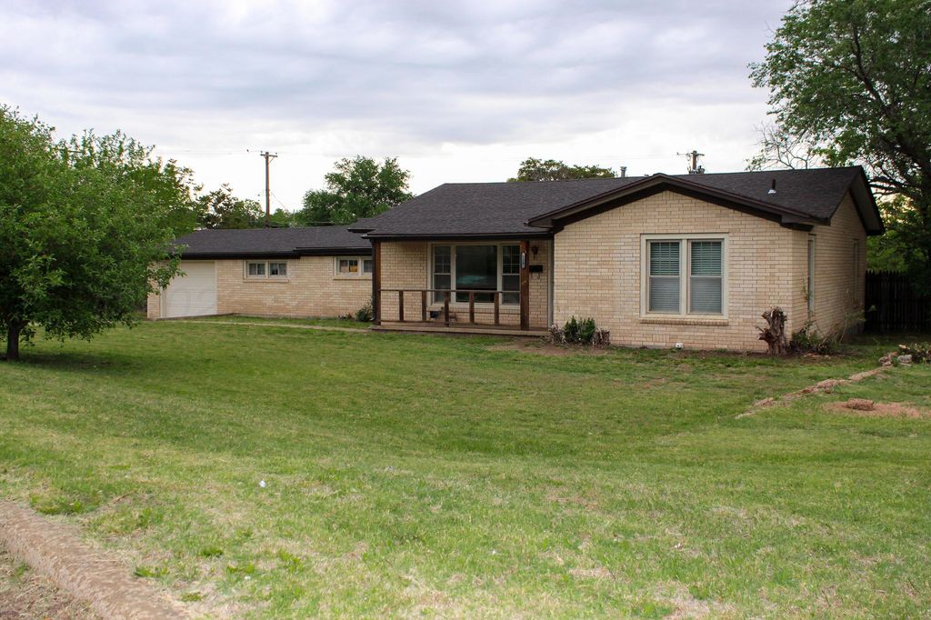 219 Kiekbusch Street, Borger, TX 79007