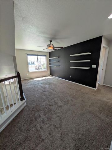 19613 E 39th Avenue, Denver, CO 80249