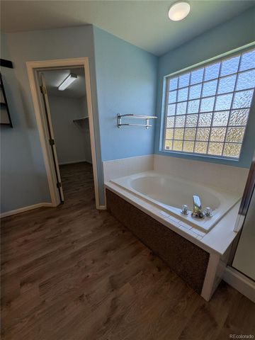 19613 E 39th Avenue, Denver, CO 80249