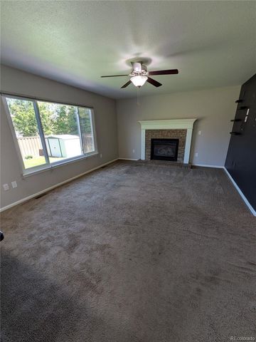 19613 E 39th Avenue, Denver, CO 80249