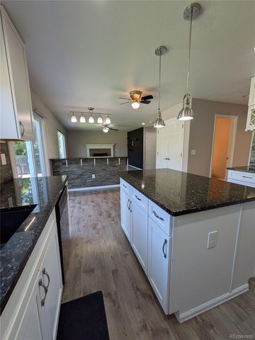 19613 E 39th Avenue, Denver, CO 80249