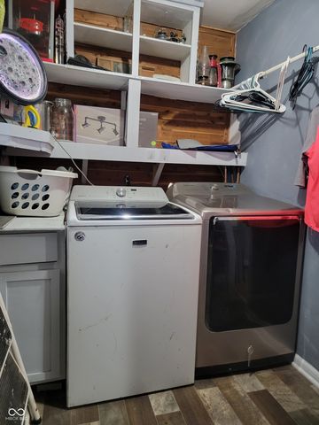 1506 E 24th Street, Muncie, IN 47302