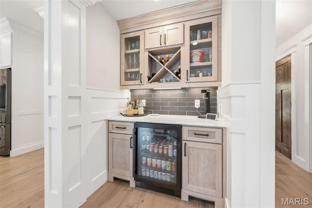 919 Poinsetta Lane, Kirkwood, MO 63122