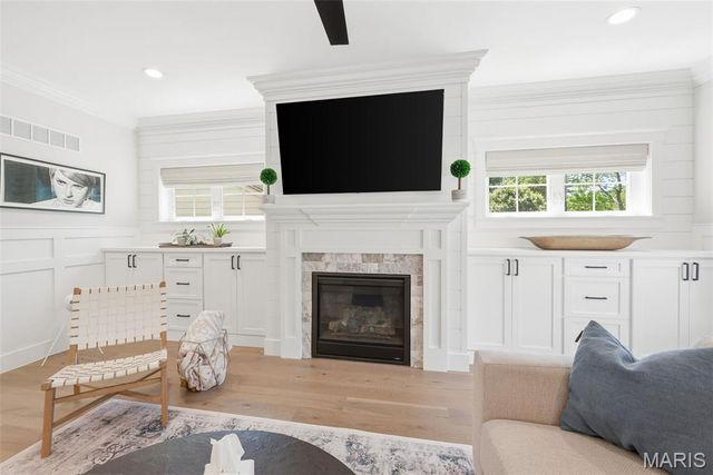 919 Poinsetta Lane, Kirkwood, MO 63122