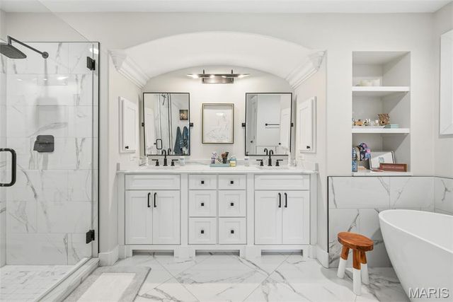 919 Poinsetta Lane, Kirkwood, MO 63122