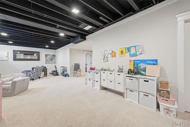 919 Poinsetta Lane, Kirkwood, MO 63122