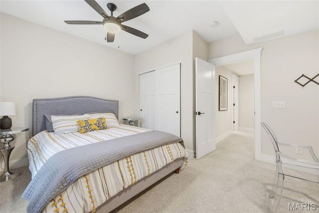 919 Poinsetta Lane, Kirkwood, MO 63122
