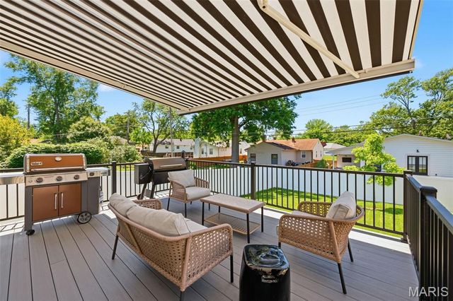 919 Poinsetta Lane, Kirkwood, MO 63122