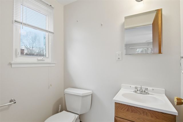 21467 Chestnut Lane, Farmington, MI 48336