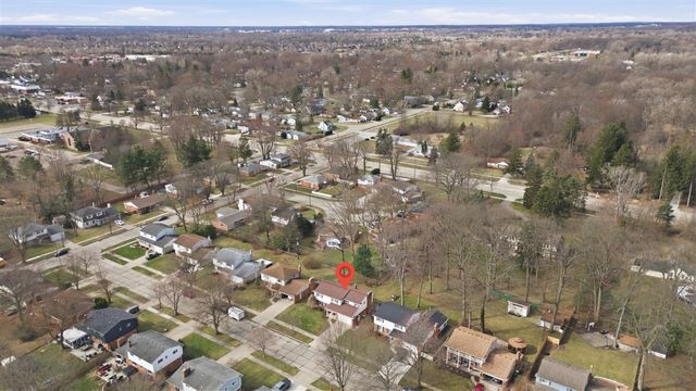 21467 Chestnut Lane, Farmington, MI 48336