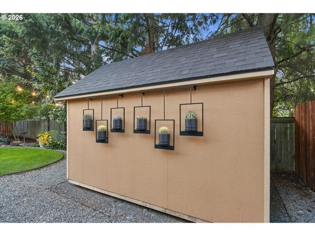 16814 Ne 31ST Way, Vancouver, WA 98682