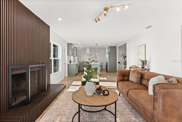 9354 LAKE HICKORY NUT DRIVE, Winter Garden, FL 34787